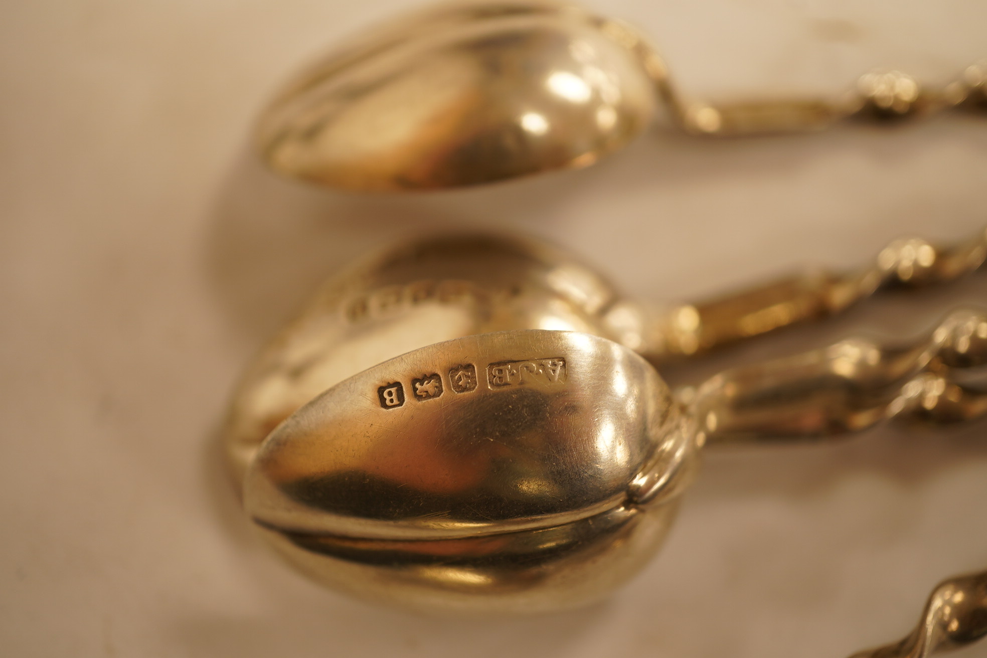 A pair of silver-plated shell sweetmeat dishes, 13cm